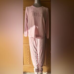 Juicy couture sleep set